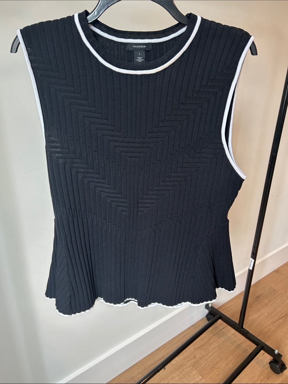 Halogen black and white peplum top L
